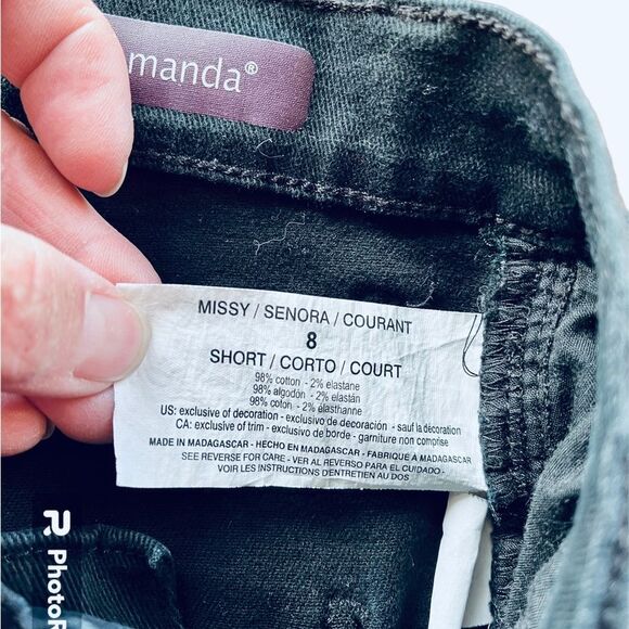 Gloria Vanderbilt Jeans, 8 short. - Picture 4 of 4